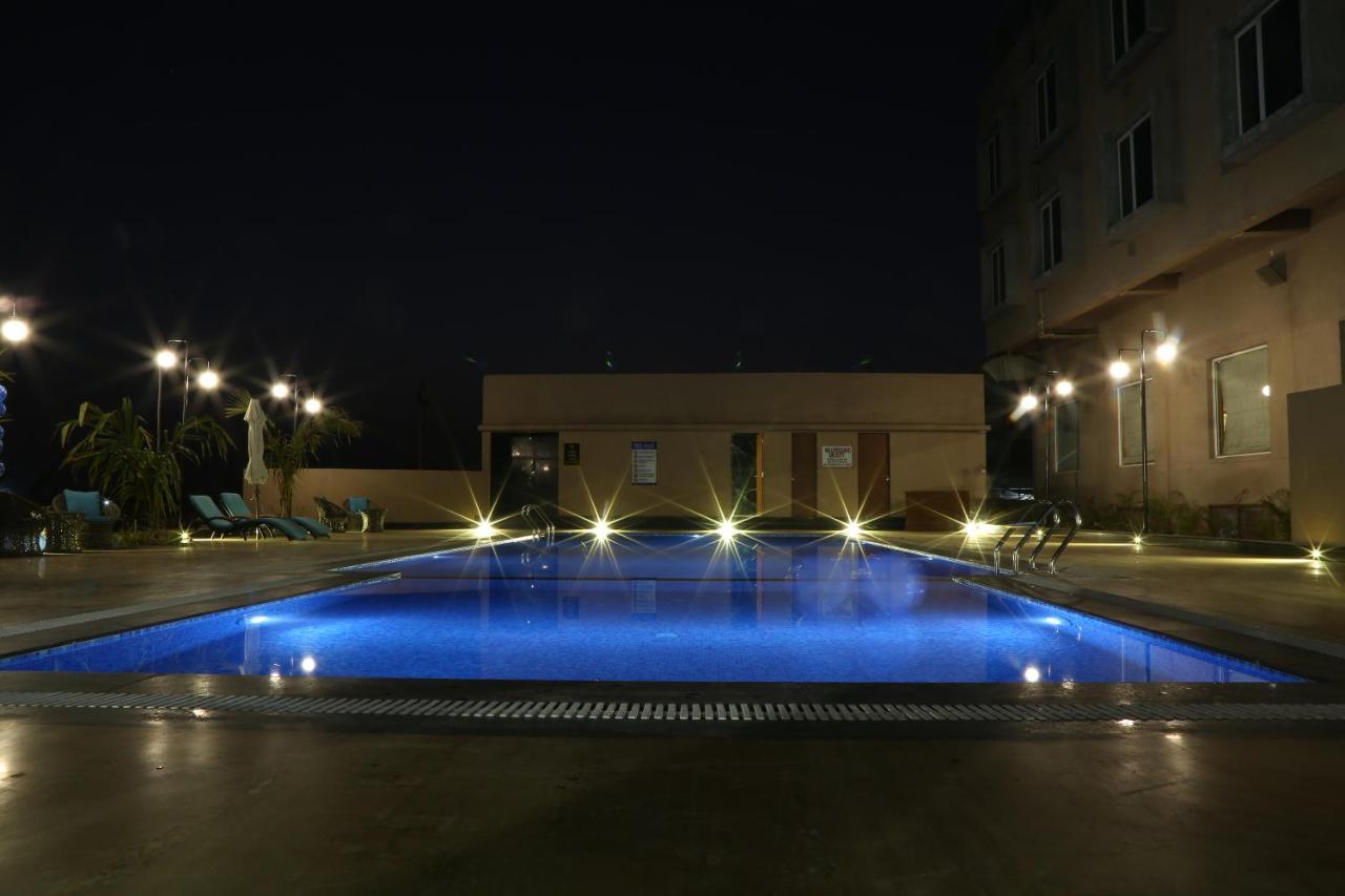 Hotel The Fern Residency Mundra Exteriér fotografie